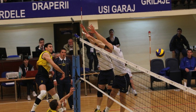 Volei / CVM Tomis, înfrângere dramatică la București: 2-3 cu Dinamo! - voleicvm-1330249804.jpg