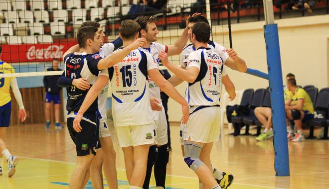 Volei masculin: CVM Tomis, victorie cu SCMU Craiova - voleicvm-1425923597.jpg