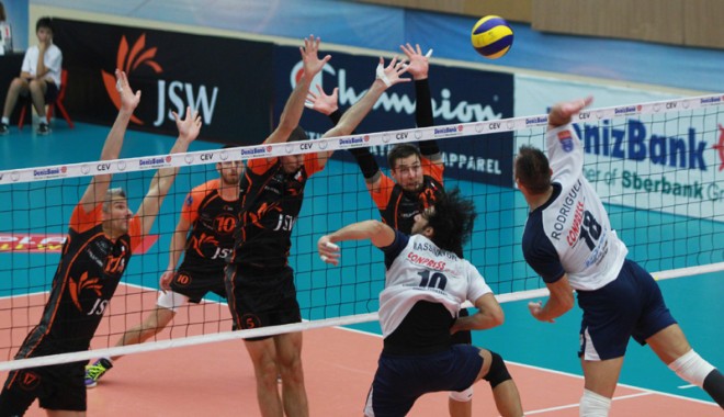 CVM Tomis o provoacă pe Halkbank la Ankara - voleicvmtomis24-1386703534.jpg