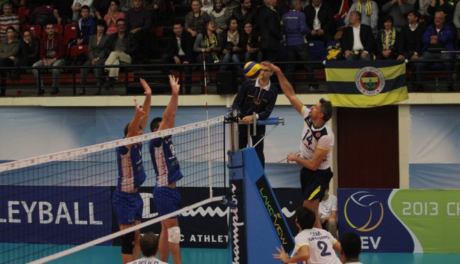 VOLEI. CVM Tomis joacă azi returul cu Fenerbahce - voleicvmtomis33-1353509758.jpg