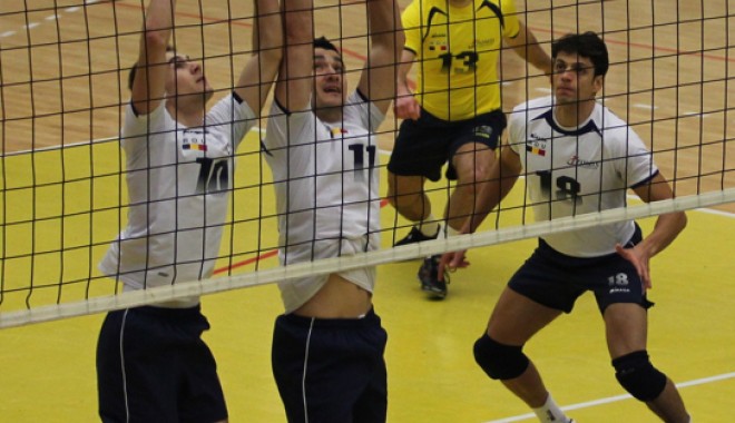 CVM Tomis și Remat încep lupta pentru un loc în Liga Campionilor - voleicvmtomis43-1333481490.jpg