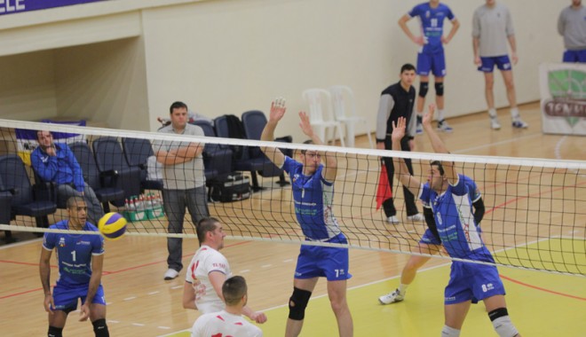 CVM Tomis țintește o victorie și cu Phoenix Șimleul Silvaniei - voleicvmtomisg7-1360957300.jpg