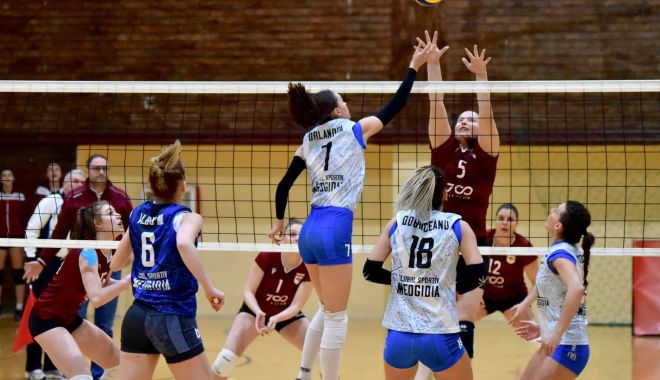 Volei / Start în Turneul II al Diviziei A1 feminine. Cine joacă în grupa de la Medgidia - voleidiviziaonline611-1604663150.jpg