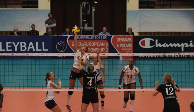 CSV 2004 Tomis caută un nou succes la Bacău - voleifete22-1351888235.jpg