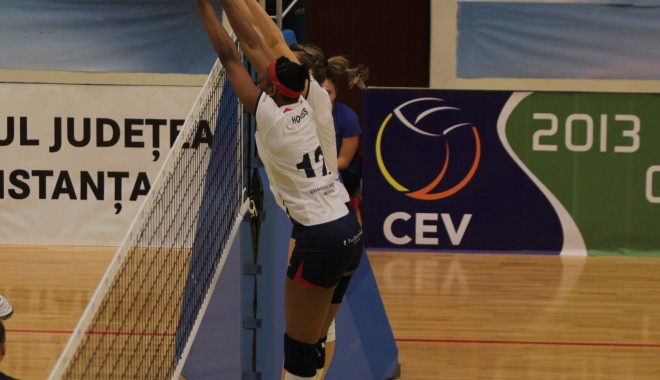 Volei / CSV 2004 Tomis a câștigat al doilea meci cu Bacău - voleifete23-1364200073.jpg