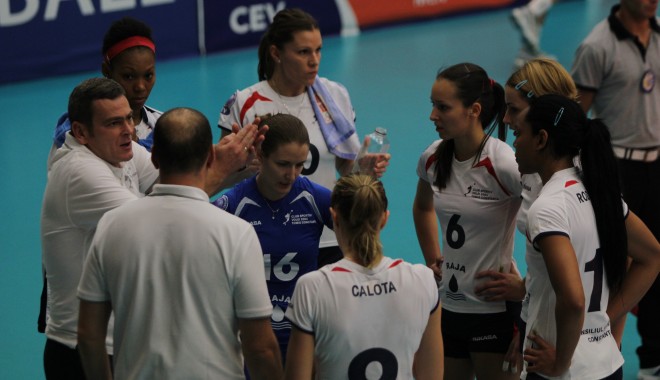 Volei / CSV 2004 Tomis, fără jucătoare și antrenor principal! - voleifete29-1375893864.jpg
