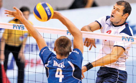 Volei masculin - Divizia A1 / Rezultatele primei etape, campioana învinsă la Craiova - voleirezultate-1349598898.jpg