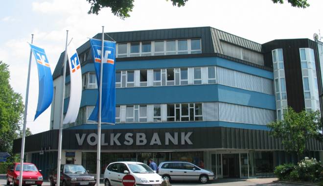 Câți clienți ai Volksbank au acceptat conversia creditelor în franci - volksbank-1440512518.jpg