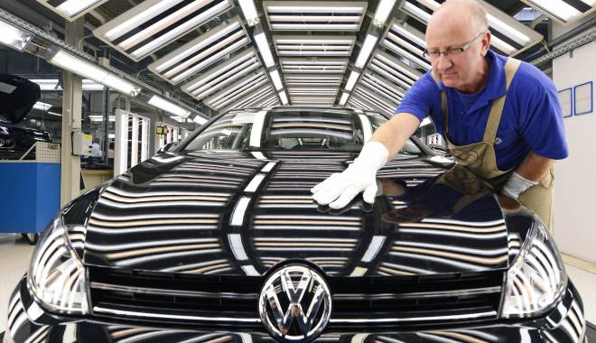 Scandalul Volkswagen / Tăieri masive de personal și investiții - volkswagenventas-1444143200.jpg