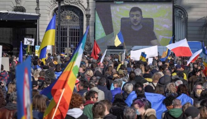 Volodimir Zelenski îi cere Elveţiei să ia măsuri contra oligarhilor ruşi - volodimir-1647789976.jpg