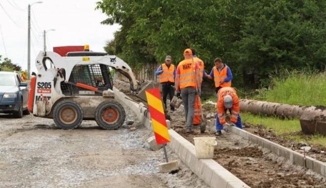 Volumul lucrărilor de construcții e în continuă scădere - volumullucrrilordeconstructii140-1505394983.jpg