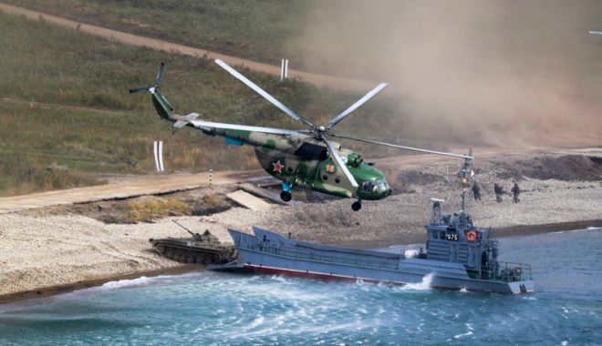 Vostok-2018. Exerciții militare ale armatei ruse  în Marea Japoniei - vostok-1537101769.jpg