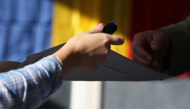Rezultate finale BEC. Cum s-au împărțit mandatele pentru Parlamentul European - vot-1401357516.jpg