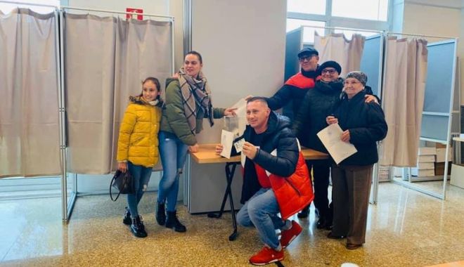 ALEGERILE PREZIDENȚIALE. A doua zi de vot pentru românii din străinătate - vot-1574499859.jpg