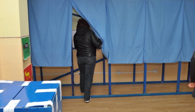 Prezența la vot în județul Constanța: 7,37% - vot13524545301353534364-1355046585.jpg