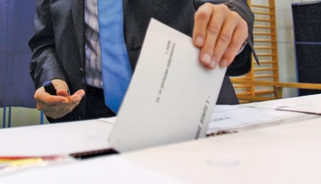 REFERENDUM /  BEC: Prezența la vot a fost de 46,13% - vot2-1343632174.jpg