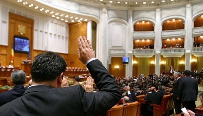 Ambasada SUA consideră că amendamentele la Codul penal ar fi un pas înapoi pentru România - votparlamentar151478900-1386772469.jpg