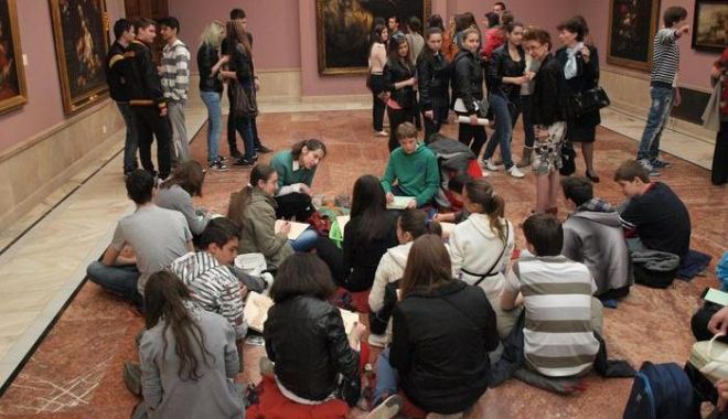 Voucher nou, pentru elevii români. Ce sume vor primi de la stat - voucher-cultural-elevi-1707653628.jpg