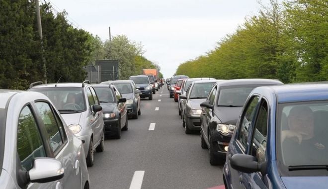 Şoferi, bine de ştiut! Care este situaţia traficului, în această dimineaţă - vph-1672816369.jpg