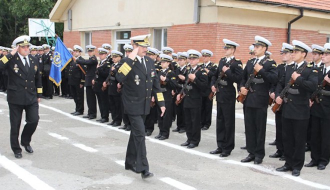 Vrei o carieră militară? Se fac recrutări la Constanța - vreisadeviimarinarmilitar-1396027573.jpg
