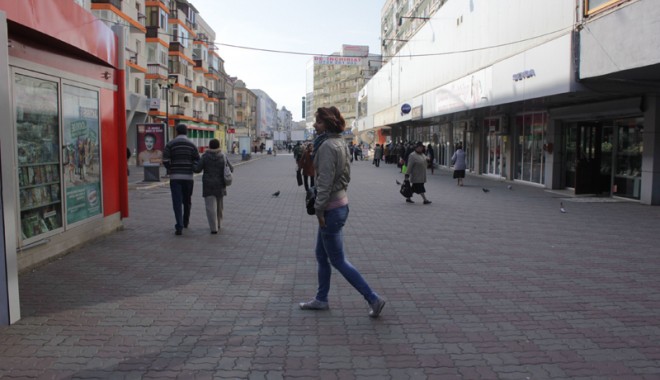Vreme deosebit de caldă, astăzi, la Constanța - vreme-1354131936.jpg