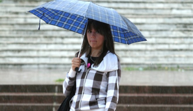 Ploi multe și temperaturi scăzute, săptămâna aceasta, la Constanța - vreme-1370230318.jpg