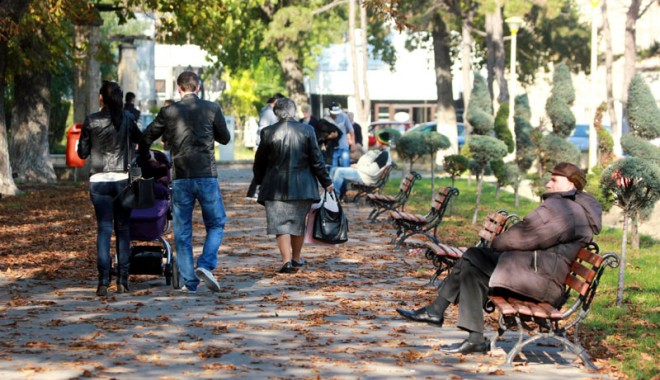 Vreme însorită și maxime de 17 grade Celsius, astăzi, la Constanța - vreme-1382545142.jpg