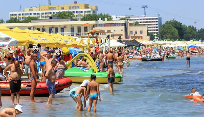 Mult soare și maxime de 29 de grade  Celsius, astăzi, la Constanța - vreme-1440604465.jpg