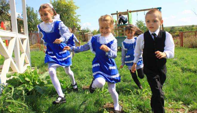 Cer parțial înnorat  și maxime  de 23 de grade Celsius, astăzi, la Constanța - vreme-1442253939.jpg