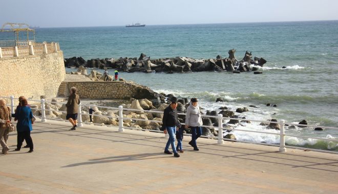 Vreme foarte caldă, la Constanța - vreme-1570737153.jpg