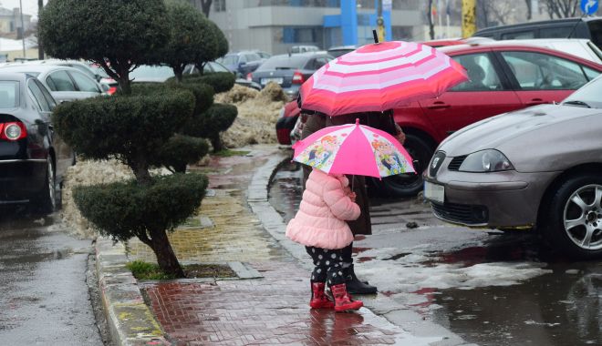 Vreme ploioasă, în weekend, pe litoral şi în Dobrogea - vreme-1638560327.jpg