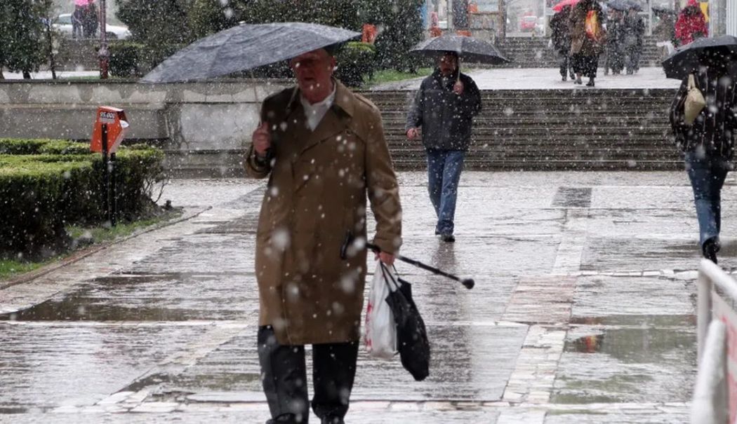 Avertizare ANM. Vremea se răceşte accentuat și chiar va ninge pe alocuri - vreme-rece-1743753423.jpg