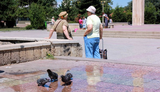 Vreme însorită și maxime  de 30 de grade Celsius, astăzi, la Constanța - vremea-1374587738.jpg