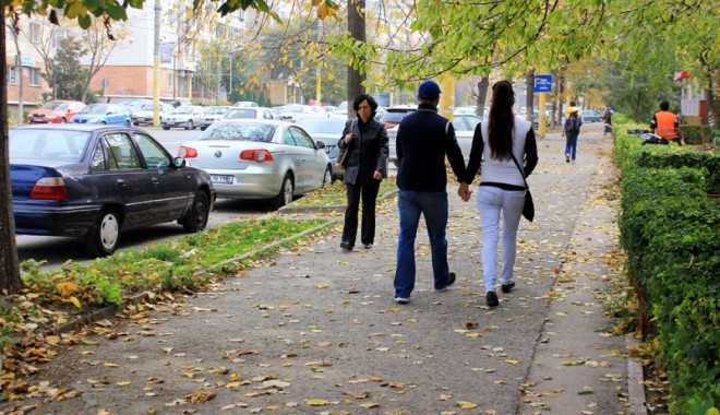 Cer senin și maxime de  17 grade Celsius, astăzi, la Constanța. De săptămâna viitoare vine iarna - vremea-1384964907.jpg