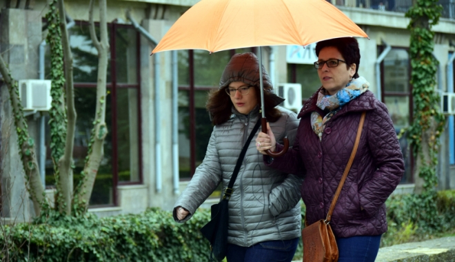 Revin ploile la Constanța. Iată ce temperaturi anunță meteorologii - vremea-1491233803.jpg