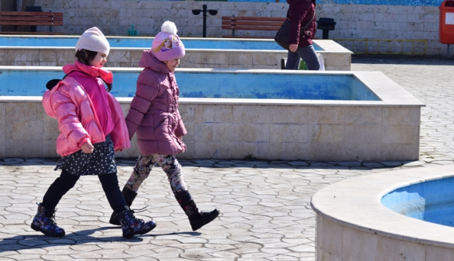 Cer parțial înnorat și maxime de 15 grade Celsius, astăzi, la Constanța - vremea1-1487781982.jpg