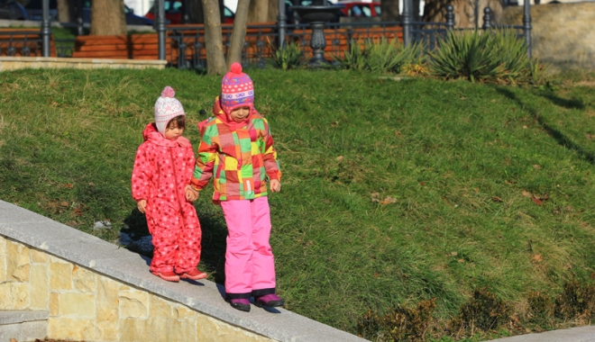Vreme deosebit de caldă, week-end-ul acesta, la Constanța - vremea10-1481301862.jpg