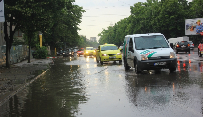 Vijelii și ploi torențiale la Constanța. RAJA a activat comandamentul de urgență - vremea2-1496912520.jpg