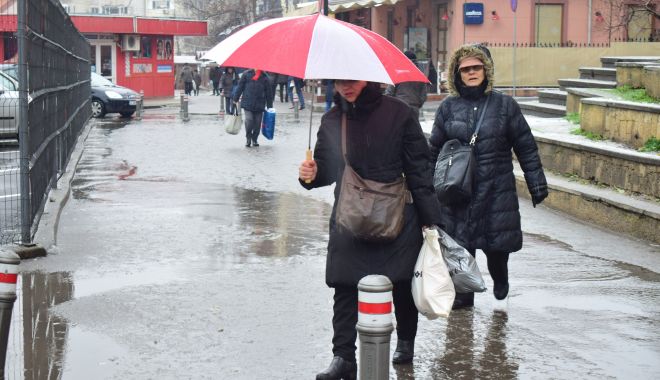 Vreme rece şi noroasă, la Constanţa - vremea4-1605121823.jpg