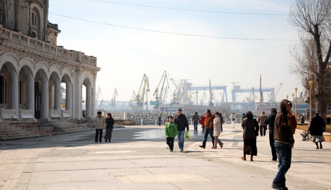Vreme instabilă și rece, în week-end, la Constanța - vremeinstabilasirece-1411745732.jpg