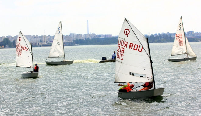 Vreme numai bună de yachting, la Eforie Nord - vremenumaibuna-1471624846.jpg