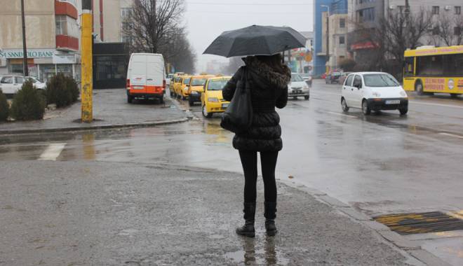Ploi și vânt la Constanța. Iată când vedem din nou soarele - vremeploaie21360253977-1443517007.jpg