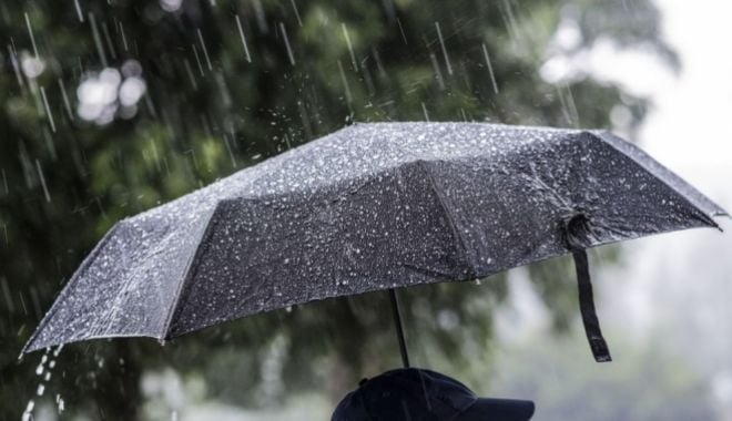 Cod galben de vreme rea, pentru 12 judeţe. Se vor semnala ploi torenţiale, cu tunete şi fulgere - vremerea-1652171798.jpg