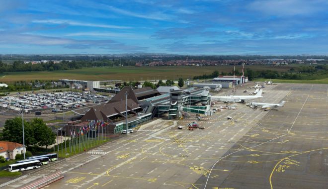Alertă cu bombă! Aeroportul din Strasbourg a fost evacuat
