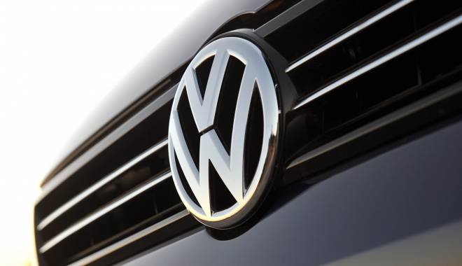 Standard & Poor's a retrogradat ratingul pe termen lung al Volkswagen AG cu o treaptă, la 