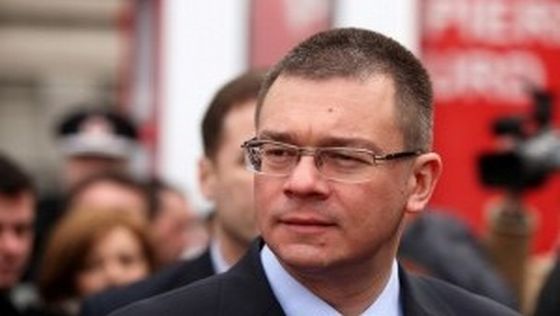 Ungureanu: România are imperios nevoie de o reformă constituțională - w560xh316mihairazvanungureanu2-1346773644.jpg