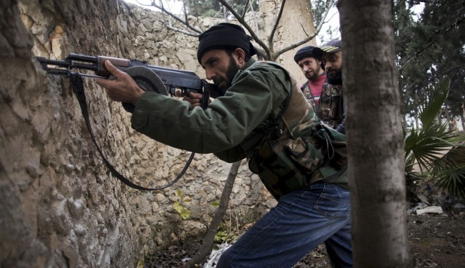 Un jurnalist american a fost răpit în Siria - war-1357149314.jpg