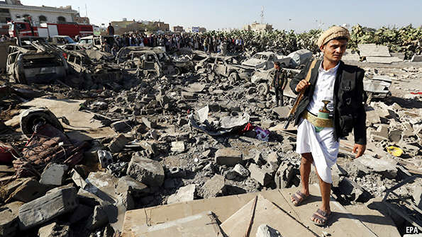 Yemen: Noi raiduri aeriene asupra pozițiilor rebelilor în jurul orașului Aden - war-1434801688.jpg