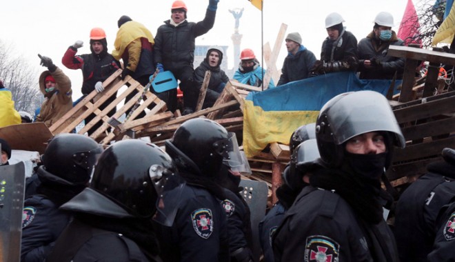Washingtonul avertizează Ucraina față de trimiterea armatei împotriva civililor - washington-1386857194.jpg