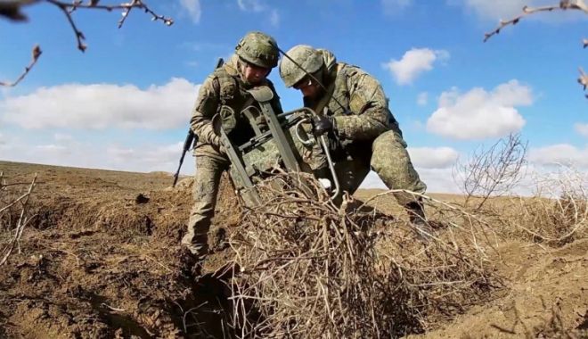 Washingtonul spune că Rusia a adus încă 7.000 de militari la granița cu Ucraina - washingtonrusia-1645114146.jpg